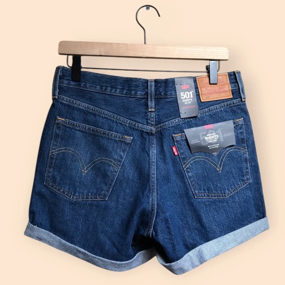 Levi’s Premium 501 Long Women’s Shorts NWT Denim Dark Wash Mid Rise Size 28